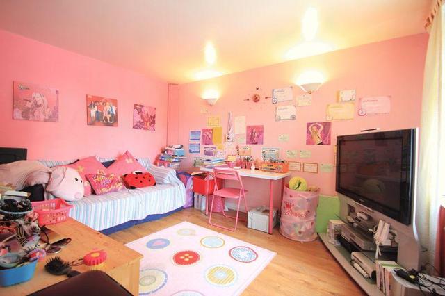  Image of 4 Bedroom Semi-Detached for sale at Colwich Crescent, Kingston Hill, Stafford