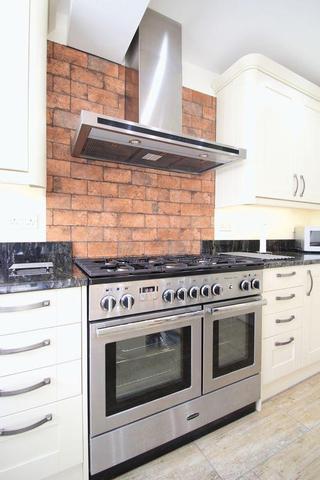  Image of 5 Bedroom Detached for sale at Newport Road, Stafford, Staffordshire