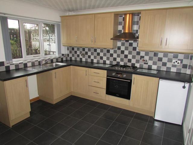  Image of 2 Bedroom Town House to rent at Priory Mews, Stanley, Wakefield, WF3 4HD