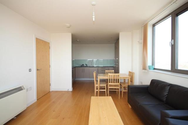  Image of 2 Bedroom Flat to rent at Kelday Heights, Spencer Way, London, E1