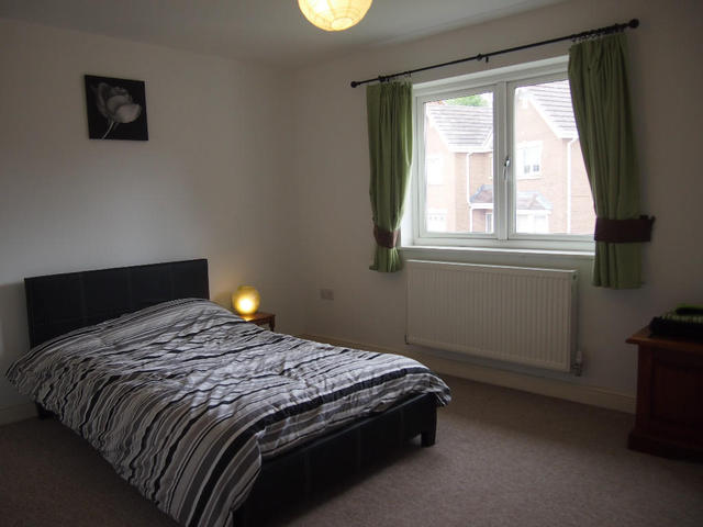  Image of 4 Bedroom Semi-Detached to rent at Cecil Road, SA4