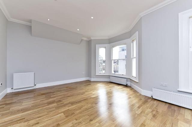  Image of 2 Bedroom Flat to rent at Holland Road, Notting Hill, W14