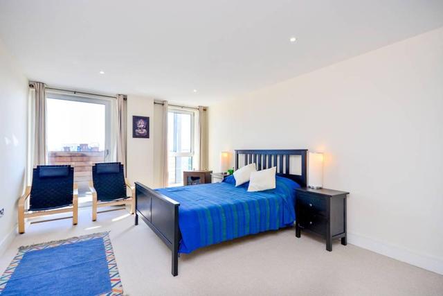  Image of 3 Bedroom Flat to rent at Westbourne Park Road, Ladboke Grove, W2