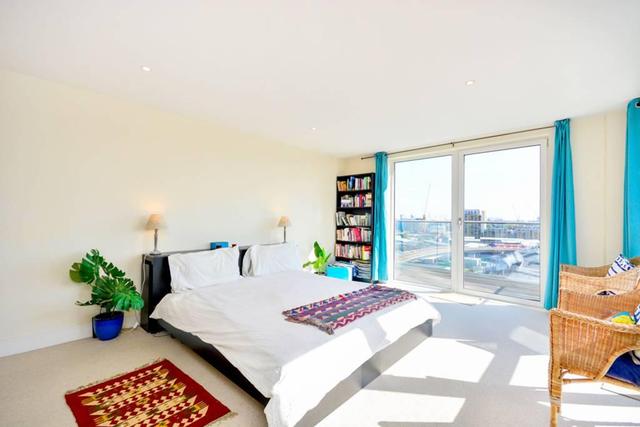  Image of 3 Bedroom Flat to rent at Westbourne Park Road, Ladboke Grove, W2