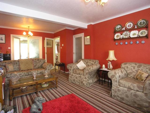  Image of 3 Bedroom Semi-Detached for sale at Sawbridgeworth