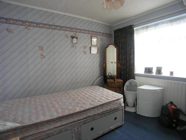  Image of 3 Bedroom Semi-Detached for sale at Sawbridgeworth