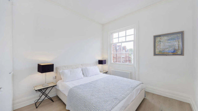  Image of 1 Bedroom Flat to rent at Evelyn Gardens, Chelsea, SW7