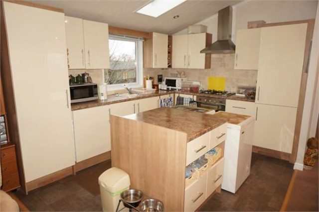  Image of 2 Bedroom Park Home for sale at Killigarth Manor, Killigarth, Polperro, Cornwall