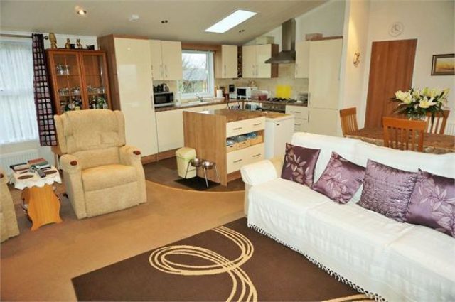  Image of 2 Bedroom Park Home for sale at Killigarth Manor, Killigarth, Polperro, Cornwall