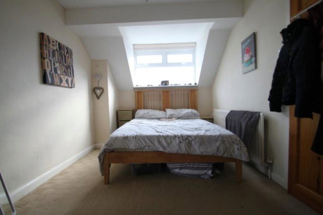  Image of 2 Bedroom Property to rent at 2 bed, Bolehill Lane, Crookes