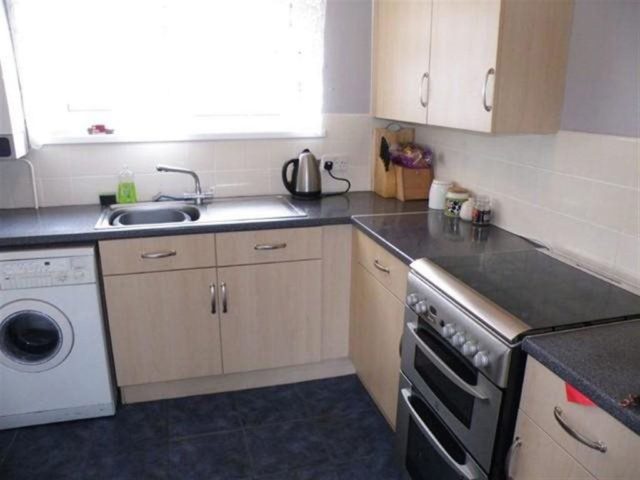  Image of 1 Bedroom Flat to rent at Kesteven Walk, Eastgate, Peterborough