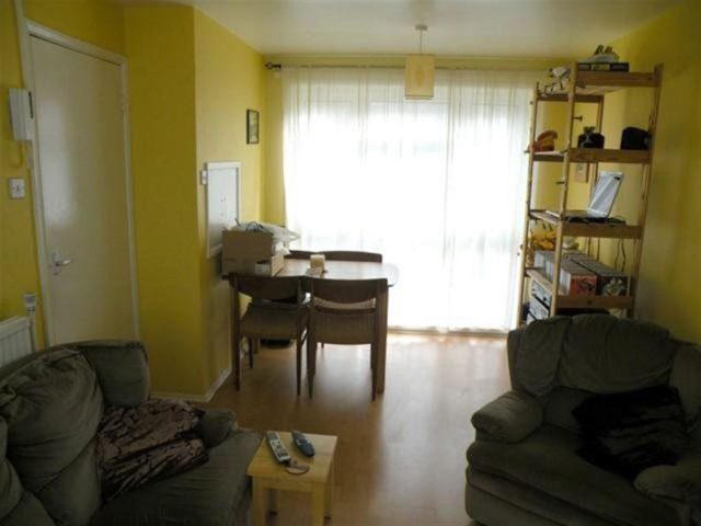  Image of 1 Bedroom Flat to rent at Kesteven Walk, Eastgate, Peterborough