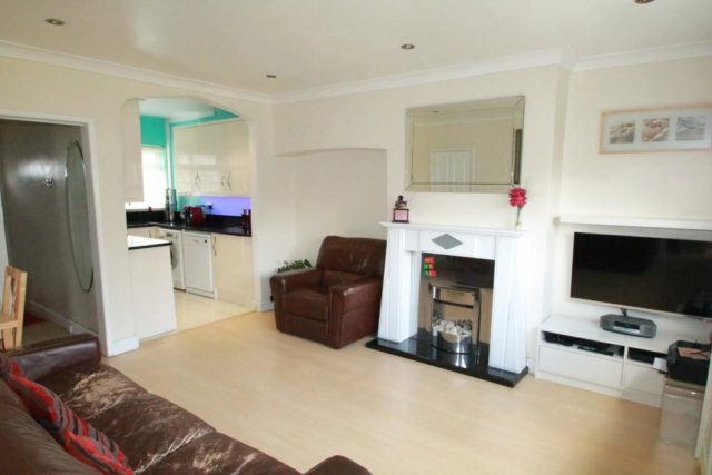  Image of 3 Bedroom End of Terrace for sale at Waddon, Croydon