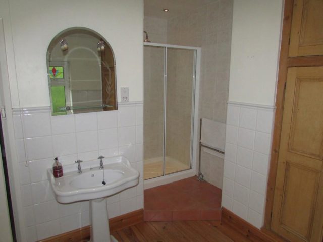  Image of 4 Bedroom Detached to rent at Seckar Lane, Woolley, Wakefield
