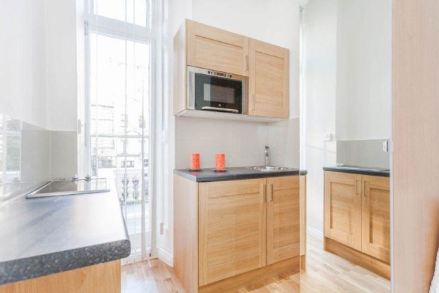  Image of Studio to rent at West Cromwell Road, Earls Court, SW5