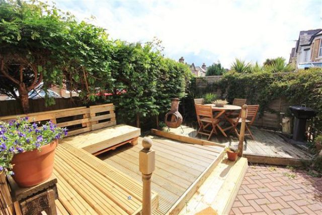  Image of 2 Bedroom Flat for sale at Parkwood Road, Bournemouth