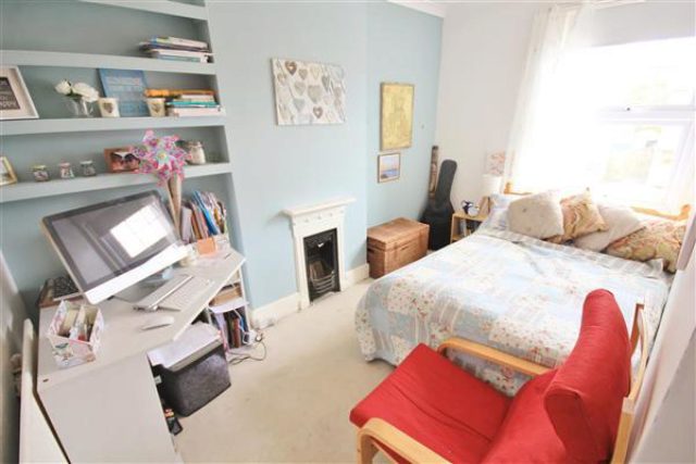  Image of 2 Bedroom Flat for sale at Parkwood Road, Bournemouth