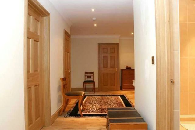  Image of 4 Bedroom Houses for sale at Blyth Road, Bromley