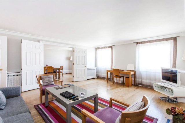  Image of 2 Bedroom Flat to rent at Hertford Street, Mayfair, W1J
