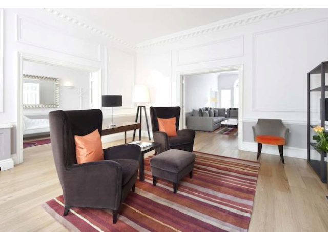  Image of 2 Bedroom Flat to rent at Hertford Street, Mayfair, W1J