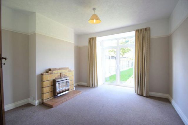  Image of 3 Bedroom Semi-Detached to rent at York Road, Stafford ST17