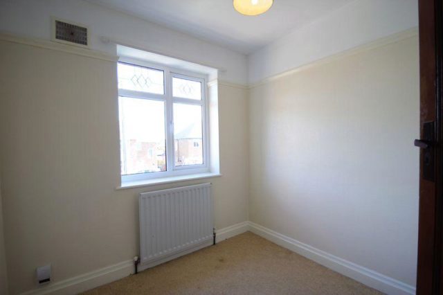  Image of 3 Bedroom Semi-Detached to rent at York Road, Stafford ST17