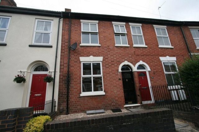  Image of 3 Bedroom Terraced for sale at Larches Lane, Wolverhampton