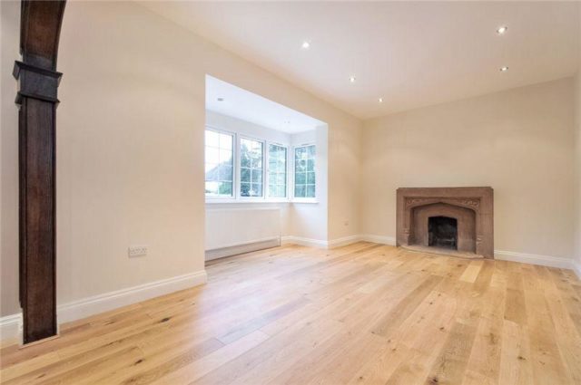  Image of 4 Bedroom Houses to rent at Launceston Place, Kensington, W8