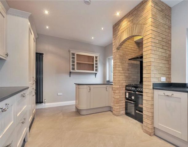  Image of 4 Bedroom Houses to rent at Launceston Place, Kensington, W8