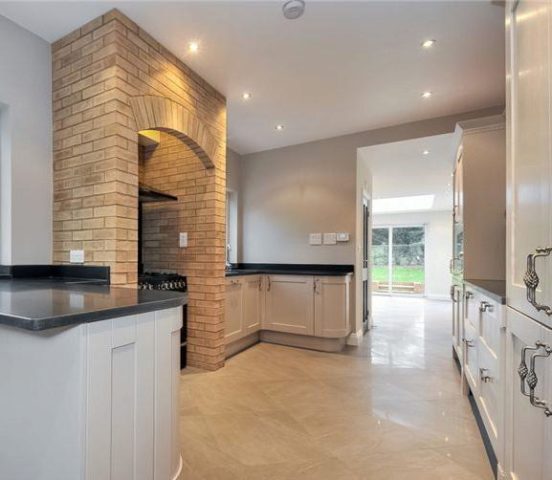  Image of 4 Bedroom Houses to rent at Launceston Place, Kensington, W8