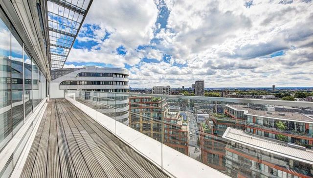  Image of 3 Bedroom Flat to rent at Merchant Square, Paddington, W2
