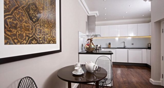  Image of 3 Bedroom Flat to rent at Stanhope Gardens, South Kensington, SW7