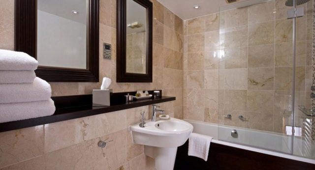  Image of 3 Bedroom Flat to rent at Stanhope Gardens, South Kensington, SW7