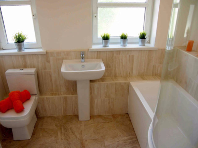  Image of 3 Bedroom Bungalow for sale at Lletty Dafydd, Clyne, Neath, Castell-nedd Port Talbot, SA11