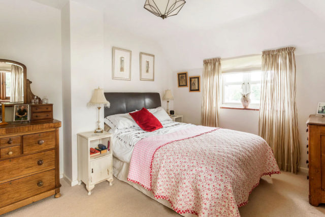  Image of 4 Bedroom Semi-Detached for sale at Pigdown Lane, Hever, TN8