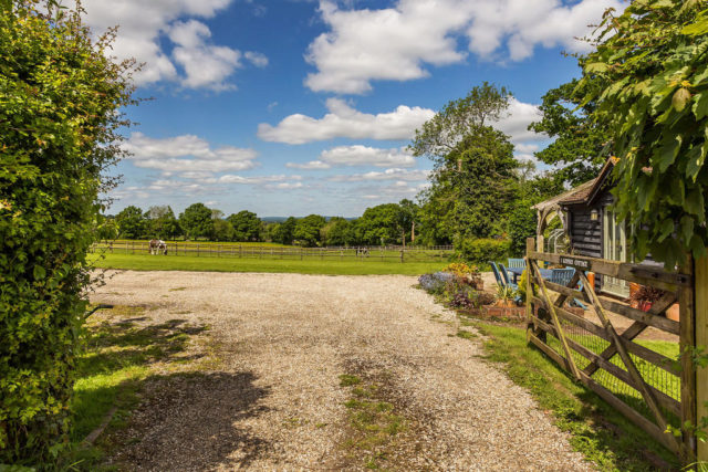  Image of 4 Bedroom Semi-Detached for sale at Pigdown Lane, Hever, TN8