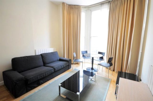  Image of 2 Bedroom Flat to rent at Nottingham Place, Marylebone, W1U
