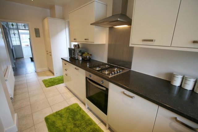  Image of 3 Bedroom Semi-Detached to rent at Marchant Road, Compton, Wolverhampton