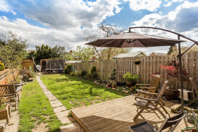  Image of 4 Bedroom Semi-Detached for sale at Frant Field, Edenbridge, TN8