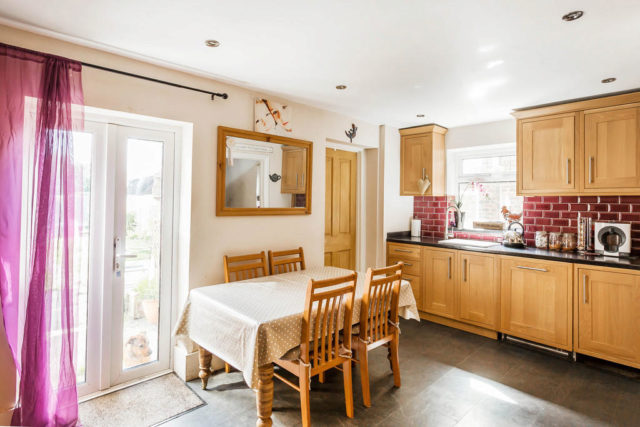  Image of 4 Bedroom Semi-Detached for sale at Frant Field, Edenbridge, TN8