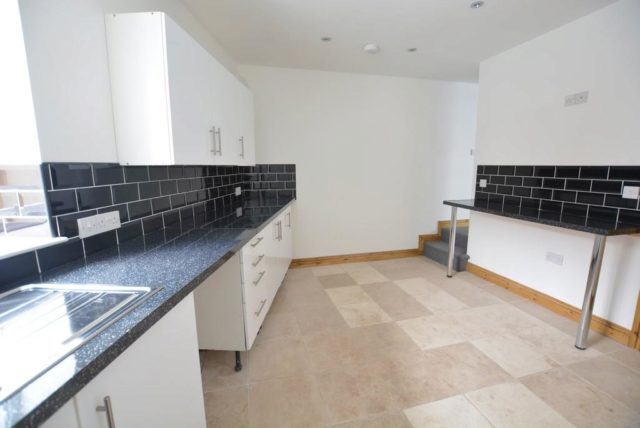  Image of 2 Bedroom Cottage for sale at Burlington Crescent, Goole