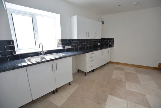  Image of 2 Bedroom Cottage for sale at Burlington Crescent, Goole
