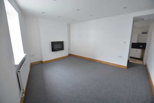  Image of 2 Bedroom Cottage for sale at Burlington Crescent, Goole