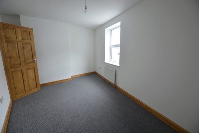  Image of 2 Bedroom Cottage for sale at Burlington Crescent, Goole