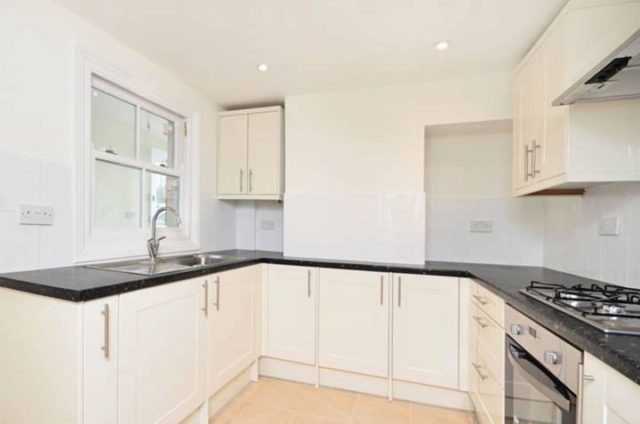  Image of 2 Bedroom Flat to rent at Ormonde Gate, Chelsea, SW3