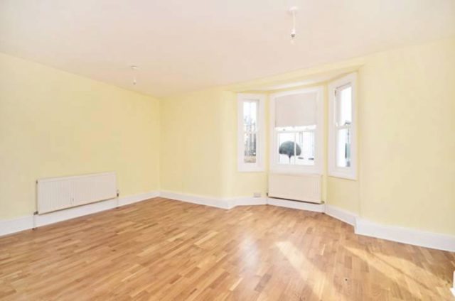  Image of 2 Bedroom Flat to rent at Ormonde Gate, Chelsea, SW3