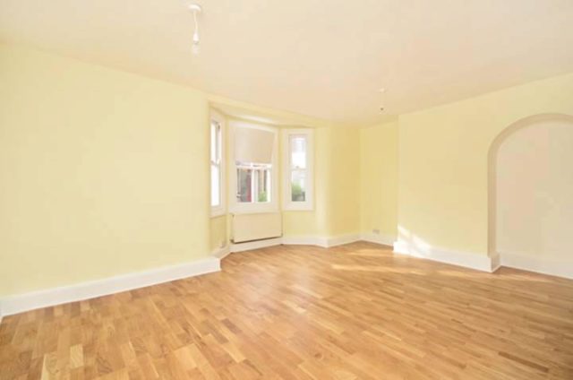  Image of 2 Bedroom Flat to rent at Ormonde Gate, Chelsea, SW3