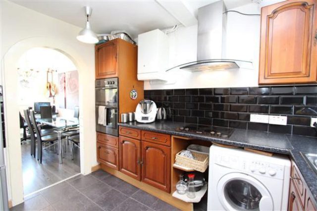  Image of 2 Bedroom Houses for sale at Polsteads, Basildon