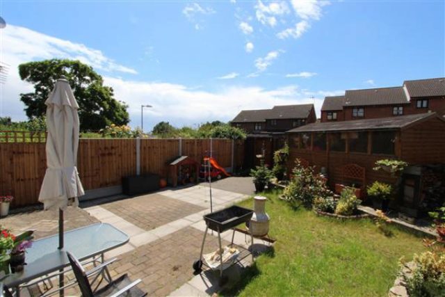  Image of 2 Bedroom Houses for sale at Polsteads, Basildon