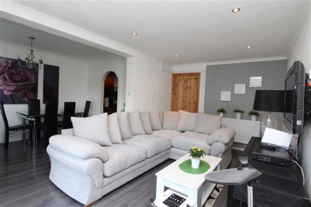  Image of 2 Bedroom Houses for sale at Polsteads, Basildon